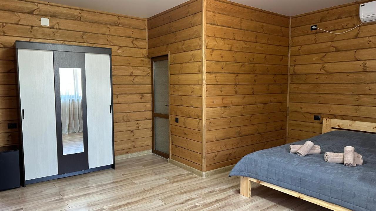 Лилия Hotel Гудаута Екстериор снимка